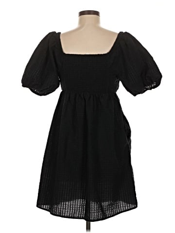 Old Navy Casual Dress (view 2)