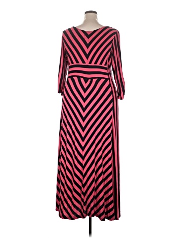 Completely Me by Liz Lange Casual Dress (view 2)