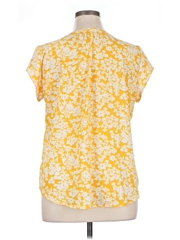 Fun2Fun Short Sleeve Blouse (view 2)