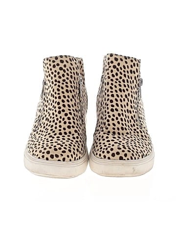Cushionaire Sneakers (view 2)