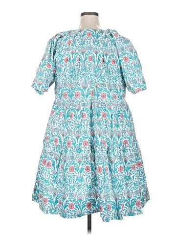 Crown & Ivy Casual Dress (view 2)