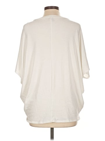 Alya Poncho (view 2)