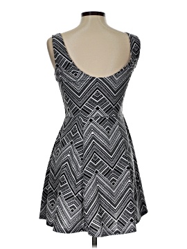 h&m divided dress black and white Black & White Checkered Sleeveless Dress With Front Cutout Detail By H –  Picky Thrifter main image 1