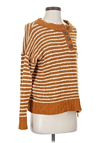American Eagle Outfitters Pullover Sweater (view 1)