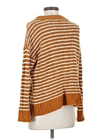 American Eagle Outfitters Pullover Sweater (view 2)