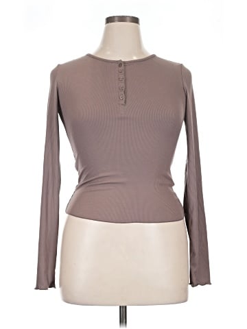 DAZY Long Sleeve T-Shirt (view 1)