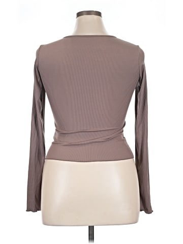 DAZY Long Sleeve T-Shirt (view 2)