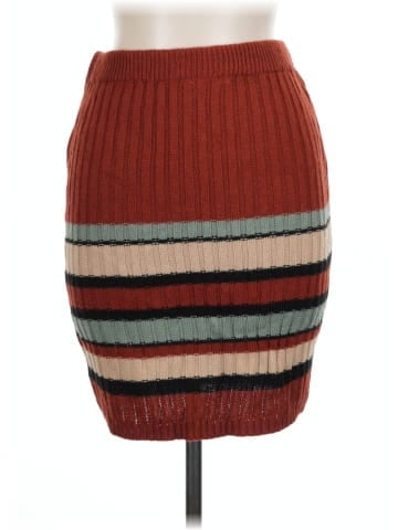 No Boundaries Casual Skirt (view 2)