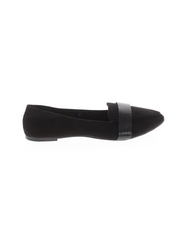 Unbranded Flats (view 1)