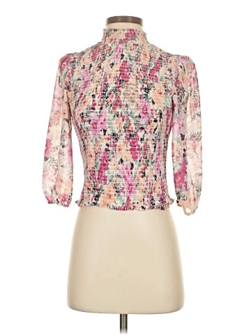 Socialite 3/4 Sleeve Blouse (view 1)