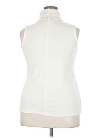Scoop Sleeveless T-Shirt (view 2)