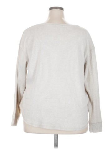 Maurices Long Sleeve T-Shirt (view 2)