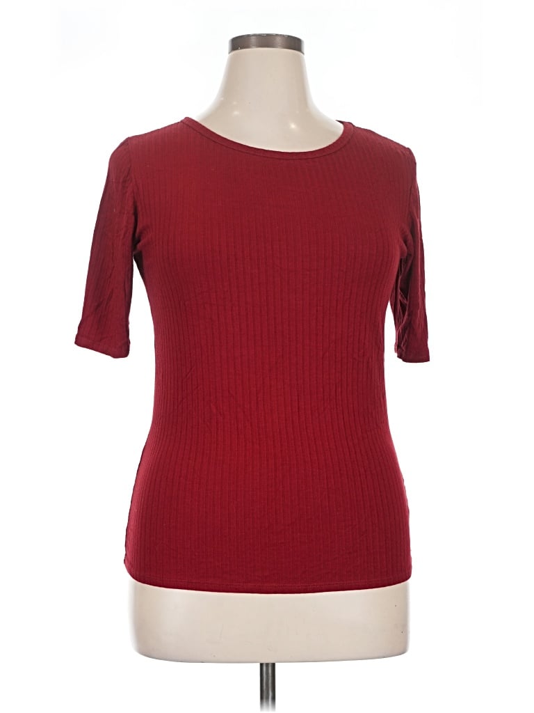Pre-owned Lularoe 3/4 Sleeve T-shirt In Burgundy