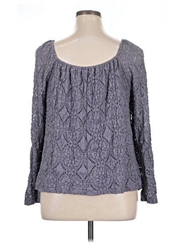 Maurices 3/4 Sleeve T-Shirt (view 2)