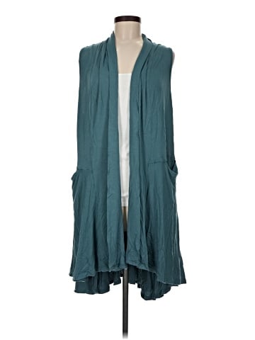 Agnes & Dora Cardigan (view 1)