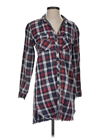 SNEAK PEEK 3/4 Sleeve Button-Down Shirt (view 1)