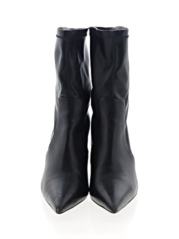 Azalea Wang Ankle Boots (view 2)
