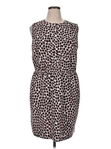 Ann Taylor LOFT Outlet Cocktail Dress (view 1)