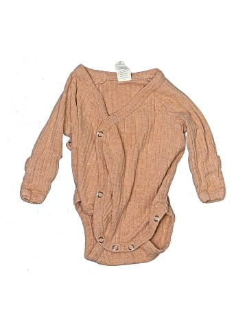 Kate Quinn Organics Long Sleeve Onesie (view 1)