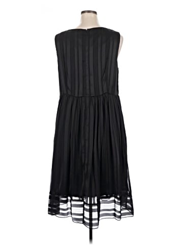 Carmen Marc Valvo Casual Dress (view 2)