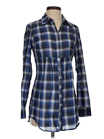 New York & Company Long Sleeve Button-Down Shirt (view 1)