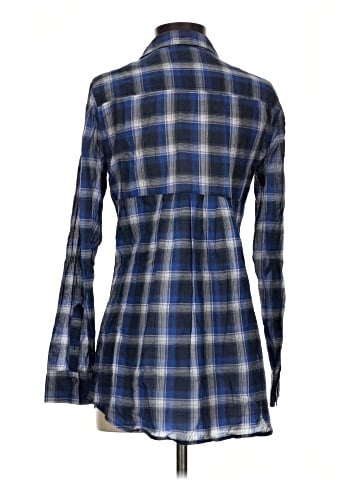 New York & Company Long Sleeve Button-Down Shirt (view 2)