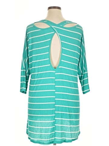 Lilypad 3/4 Sleeve Top (view 2)