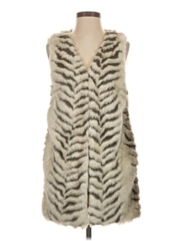 Romeo & Juliet Couture Faux Fur Vest (view 1)