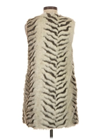 Romeo & Juliet Couture Faux Fur Vest (view 2)