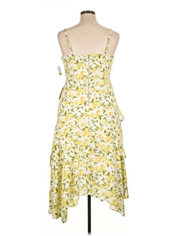 Gabby Skye Sleeveless T-Shirt (view 2)