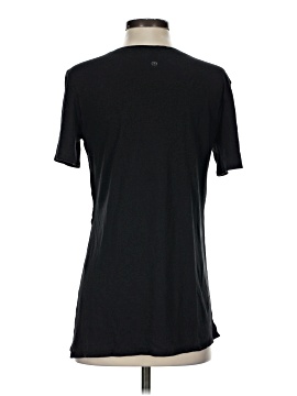 Lululemon Athletica Short Sleeve T-Shirt (view 2)