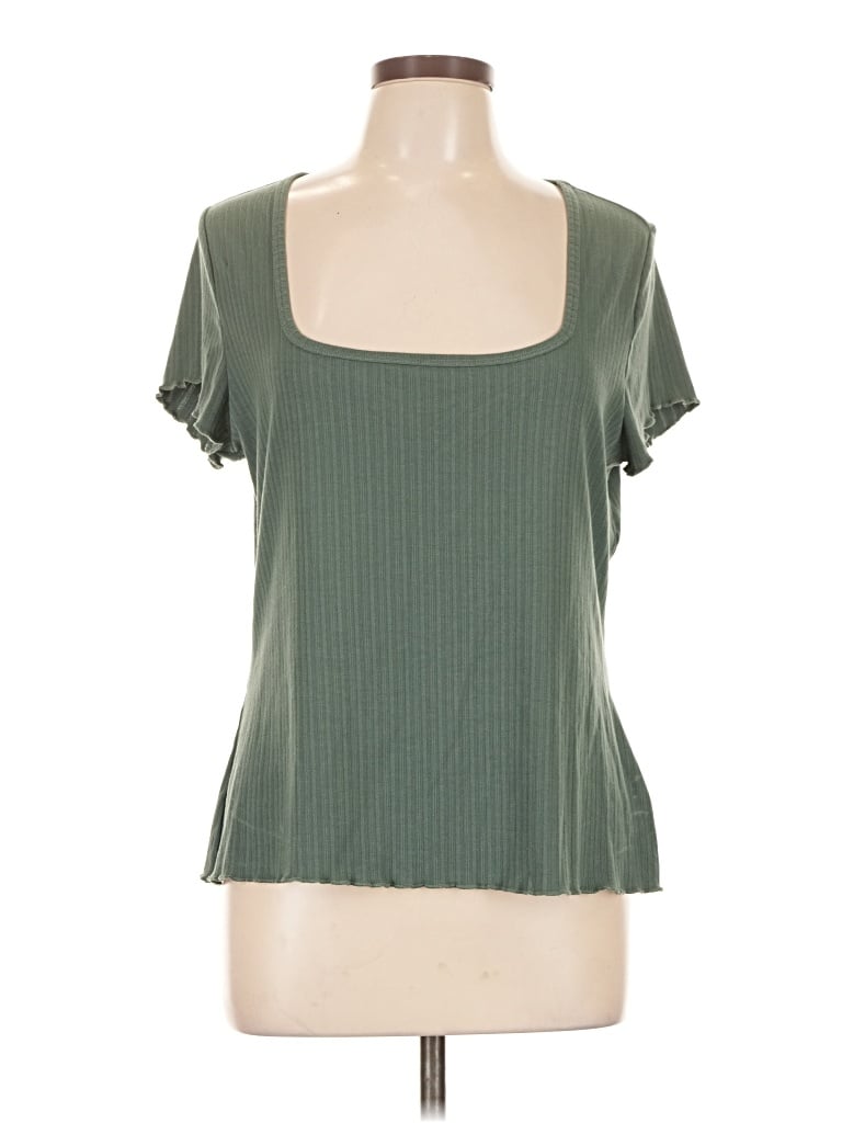 Pre-owned Torrid Short Sleeve T-shirt In Green
