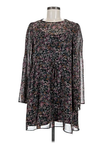 Trafaluc by Zara Casual Dress (view 1)