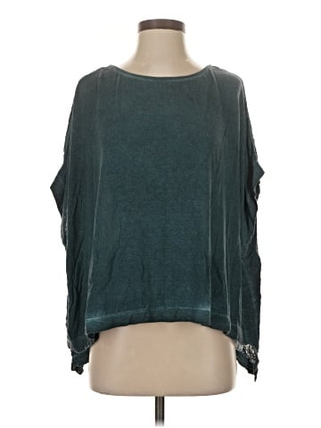 Amadi 3/4 Sleeve Top (view 1)