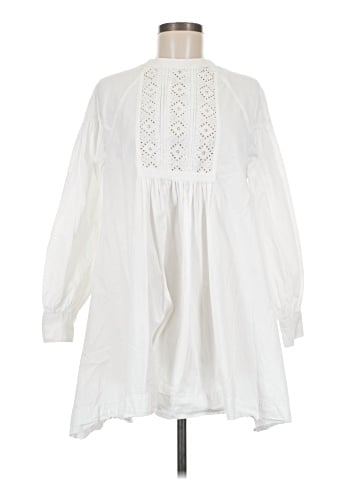 Urban Outfitters 3/4 Sleeve Blouse (view 1)
