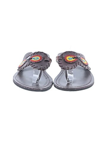 Unbranded Flip Flops (view 2)