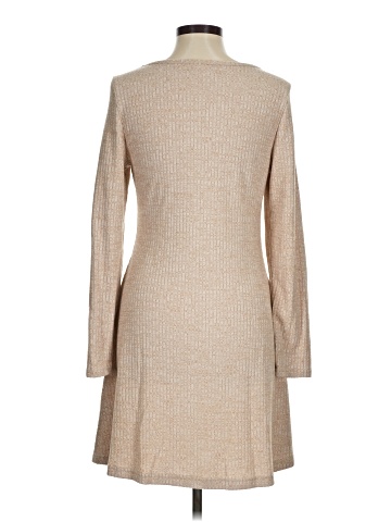 Old Navy Casual Dress (view 2)