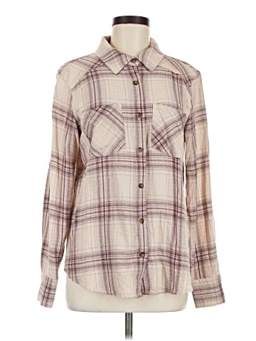 Maurices Long Sleeve Button-Down Shirt (view 1)
