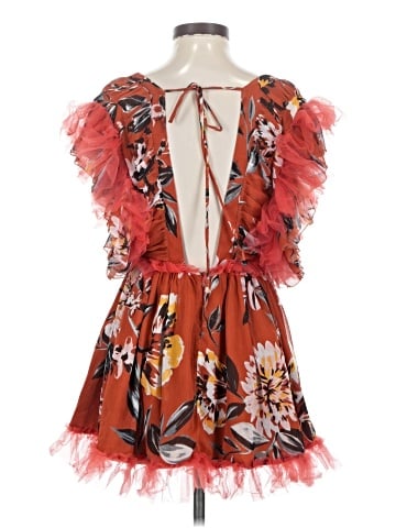 Tularosa Sleeveless Blouse (view 2)