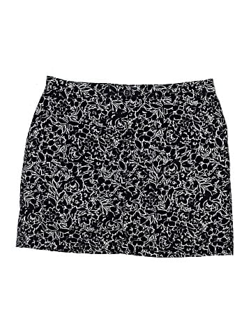 Karen Scott Skort (view 1)