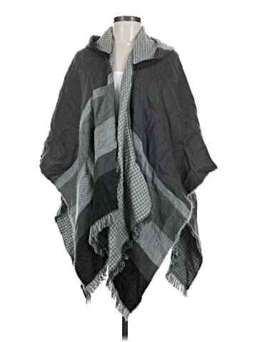 Coco + Carmen Poncho (view 1)