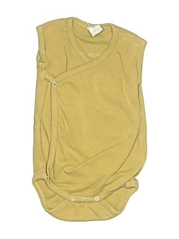 Kate Quinn Organics Short Sleeve Onesie (view 1)