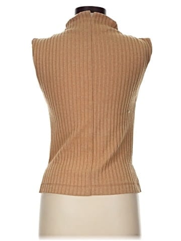Glam Sleeveless Top (view 2)
