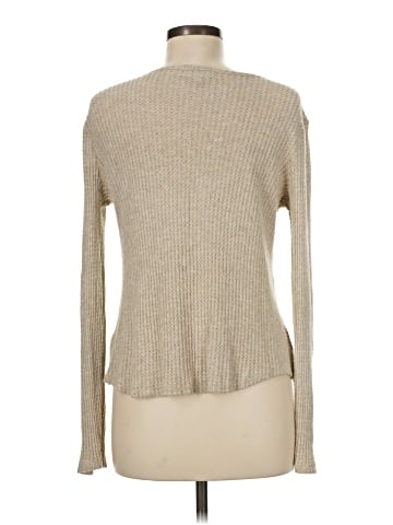 Socialite Long Sleeve T-Shirt (view 2)