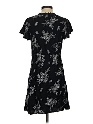 Old Navy Casual Dress (view 2)