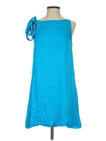 Alice + Olivia Casual Dress (view 1)