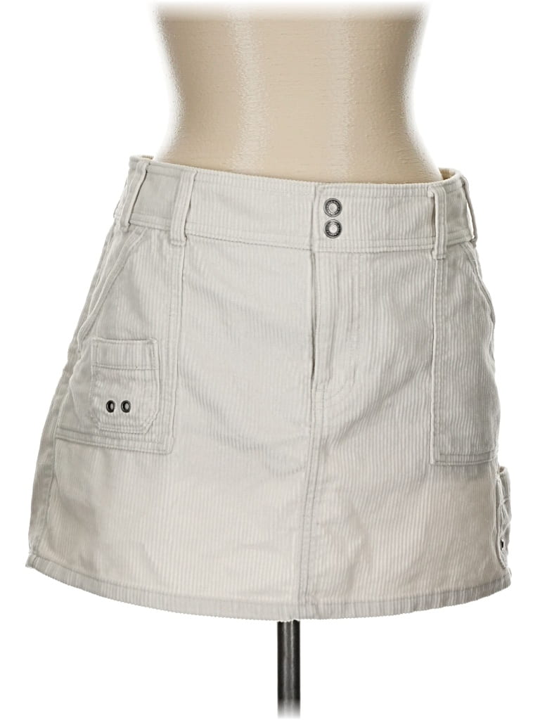 Pre-owned Old Navy Casual Skirt In White