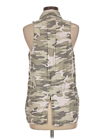 Cloth & Stone Sleeveless Button-Down Shirt (view 2)