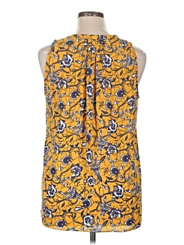 Kenar Sleeveless Blouse (view 2)
