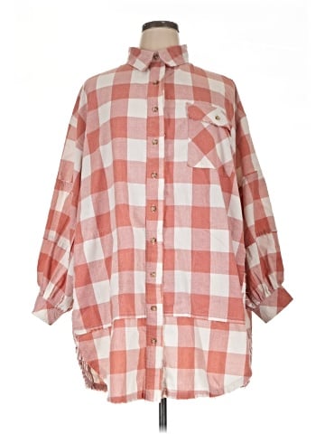 Easel 3/4 Sleeve Blouse (view 1)